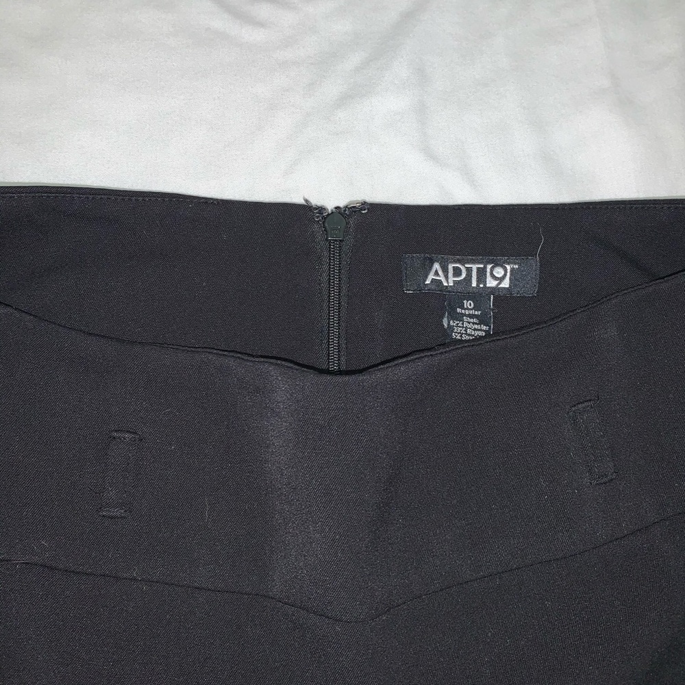 BLACK SKIRT
